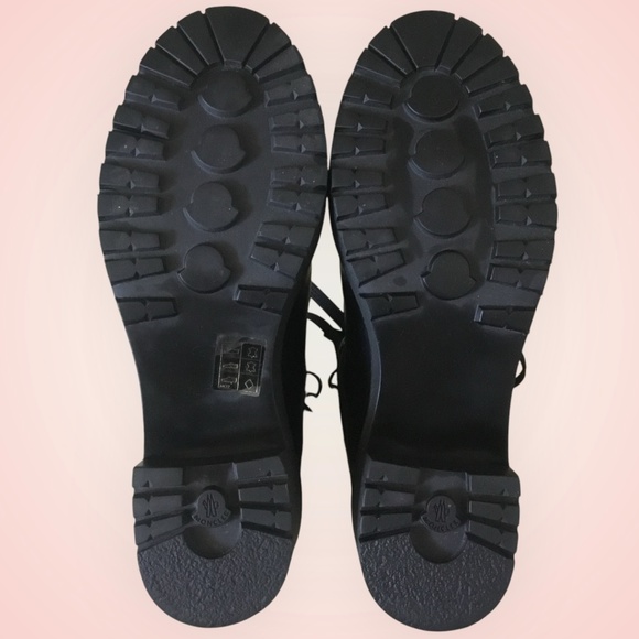 Moncler Viviane Leather Ankle Boots - Picture 12 of 16